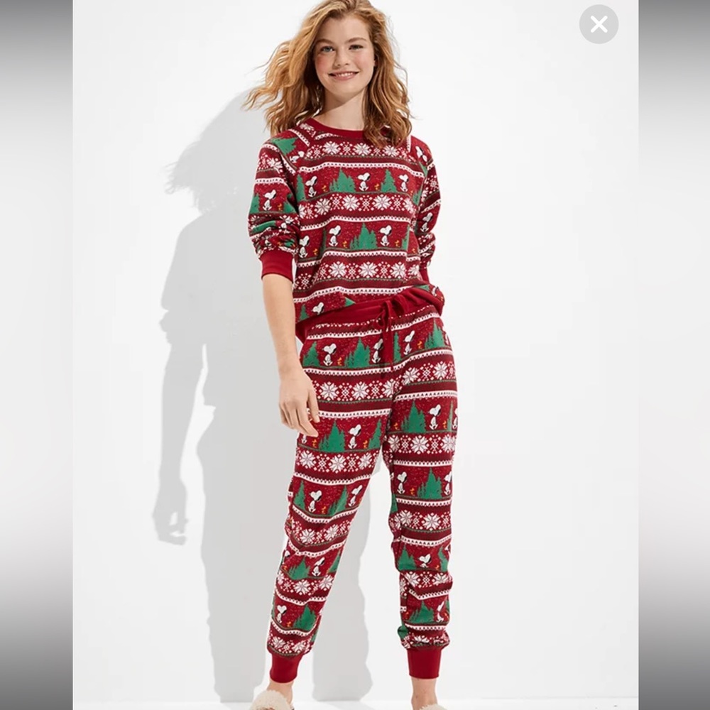 American Eagle x Peanuts